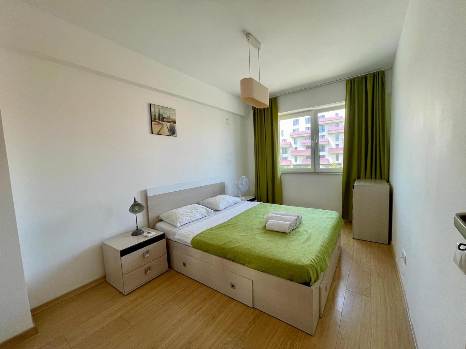 Yamaluxe Apartments - Between The Lakes - Close To Iulius Mall Cluj-Napoca Esterno foto